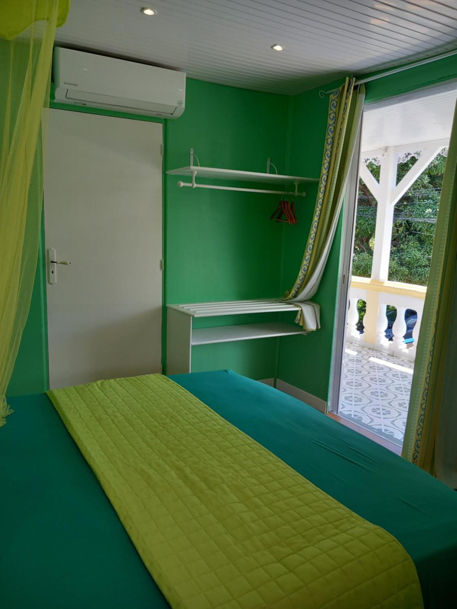 Couette-café Mancina 3*